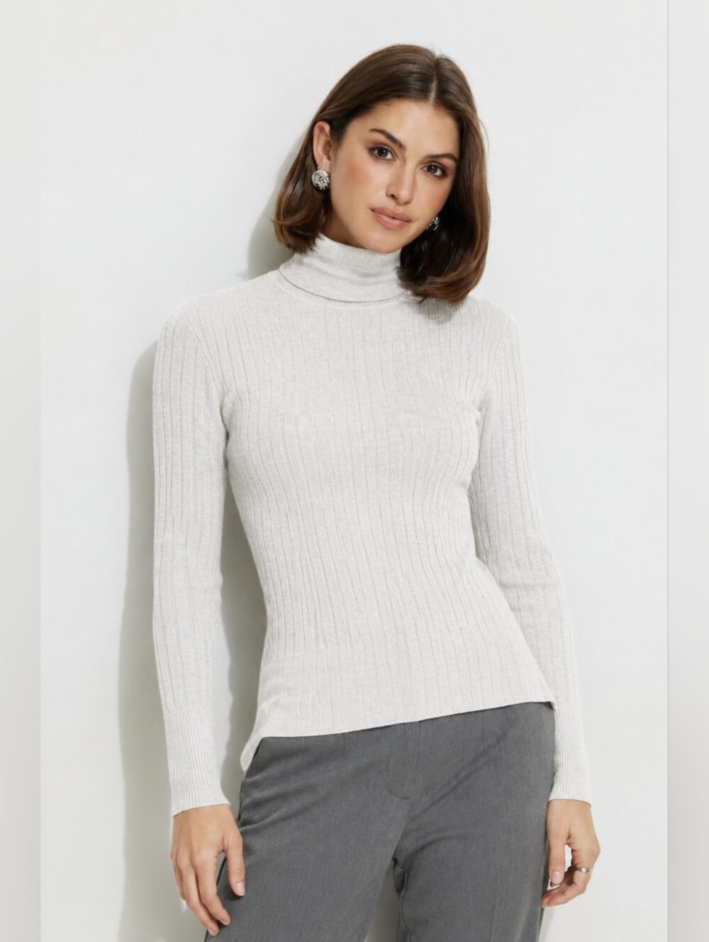 Dynamite Light Gray Ribbed Turtleneck | Size Small
